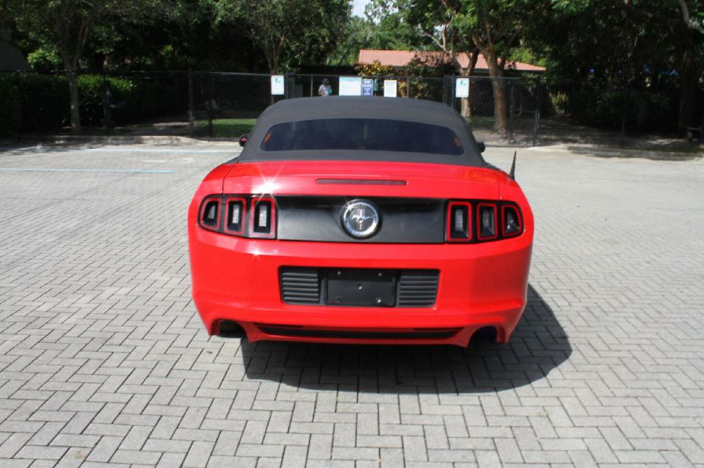 Photo 7 of this FORD MUSTANG