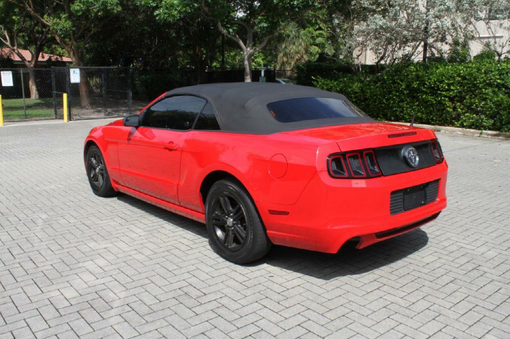 Photo 8 of this FORD MUSTANG