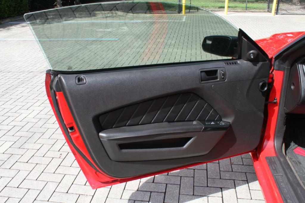 Photo 13 of this FORD MUSTANG