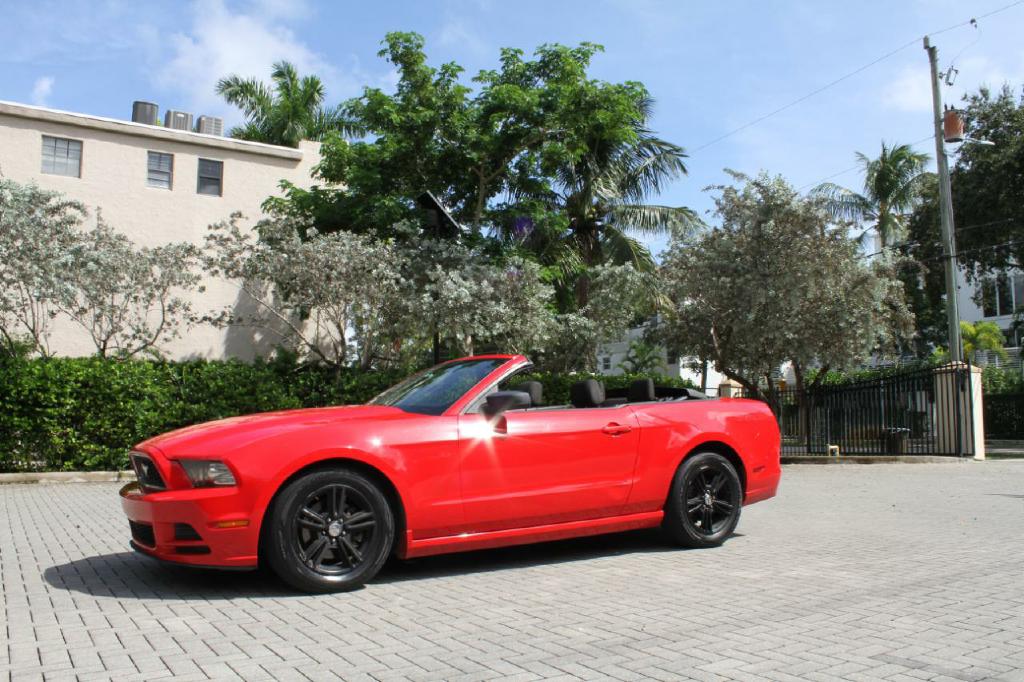 Photo 22 of this FORD MUSTANG