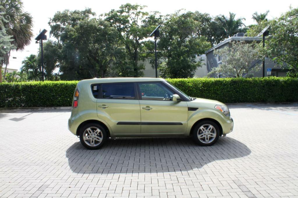 Photo 5 of this KIA SOUL