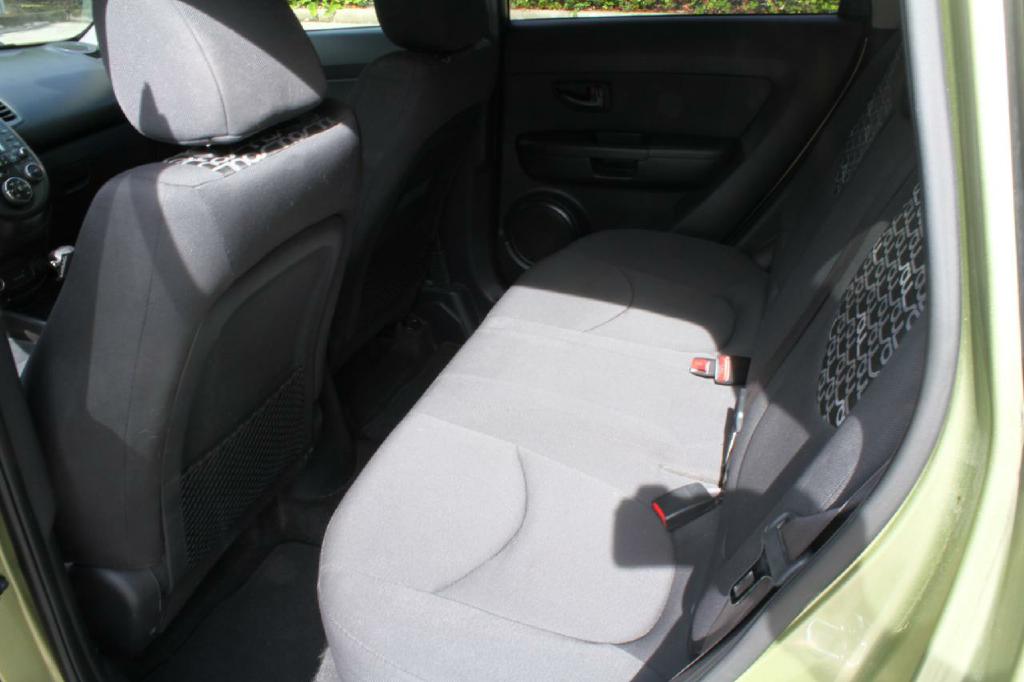 Photo 10 of this KIA SOUL