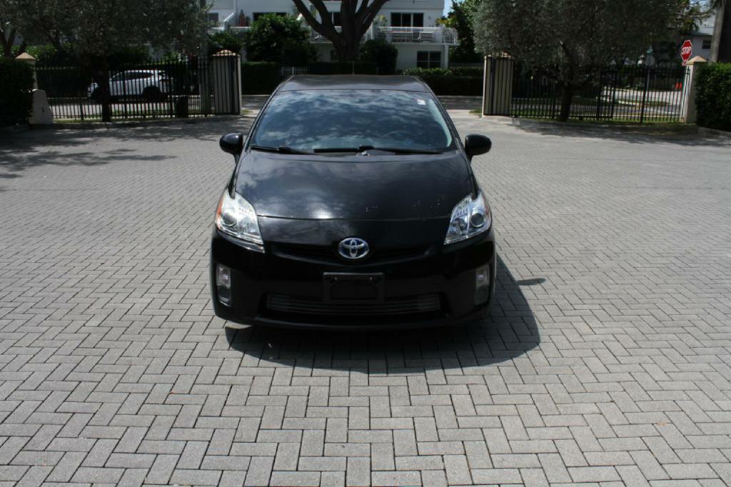 Photo 3 of this TOYOTA PRIUS