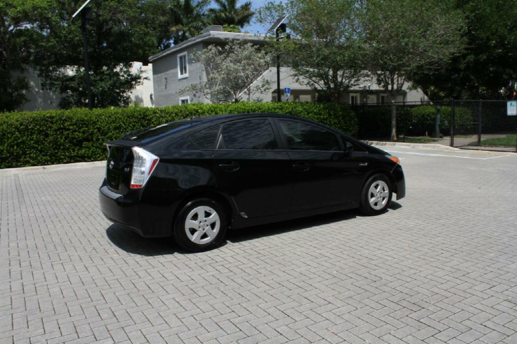 Photo 6 of this TOYOTA PRIUS