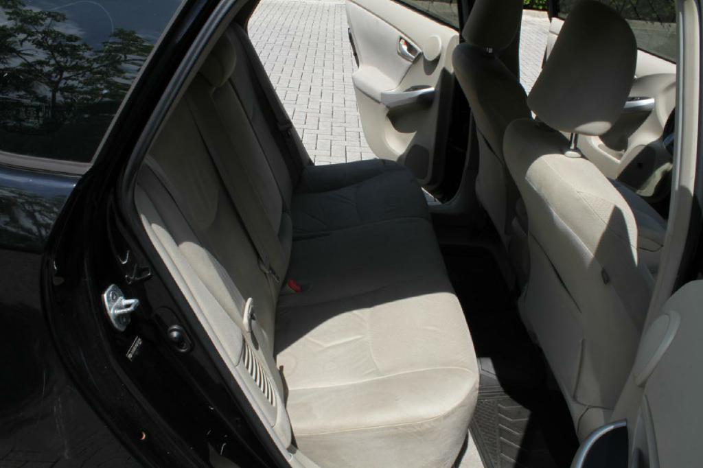 Photo 13 of this TOYOTA PRIUS
