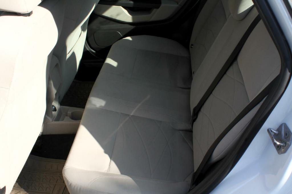 Photo 11 of this FORD FIESTA