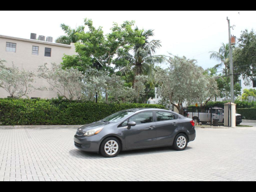 2013 KIA RIO