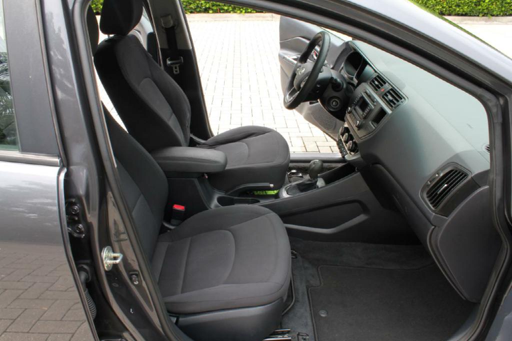 Photo 13 of this KIA RIO