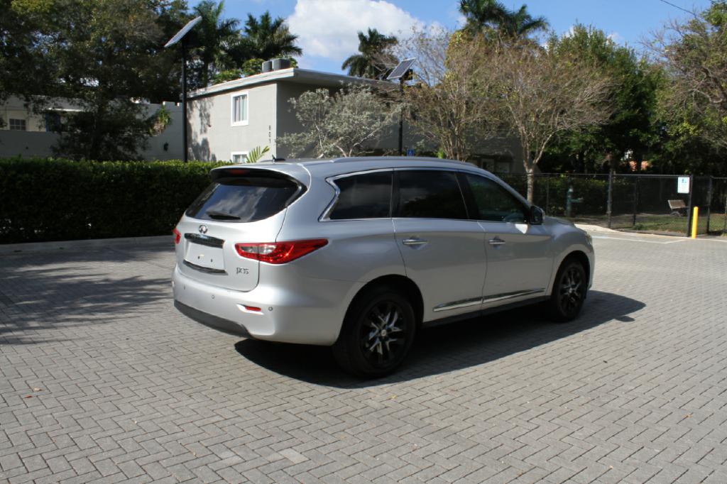 Photo 6 of this INFINITI JX