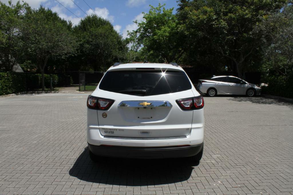 Photo 7 of this CHEVROLET TRAVERSE