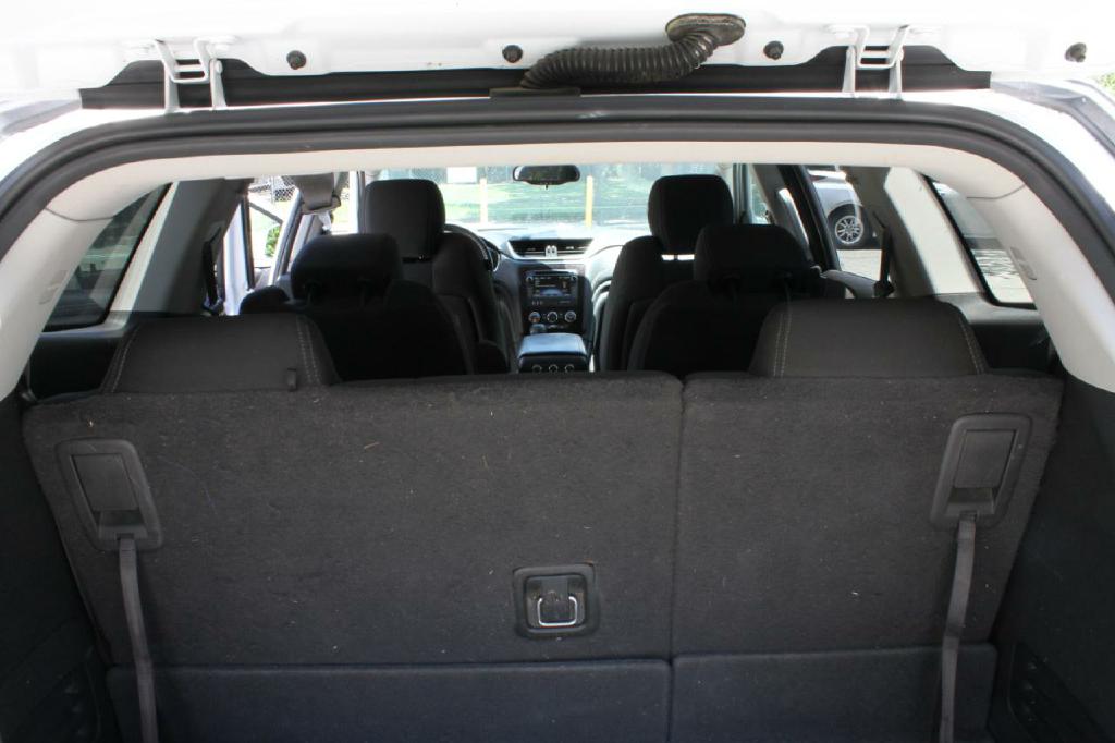 Photo 12 of this CHEVROLET TRAVERSE
