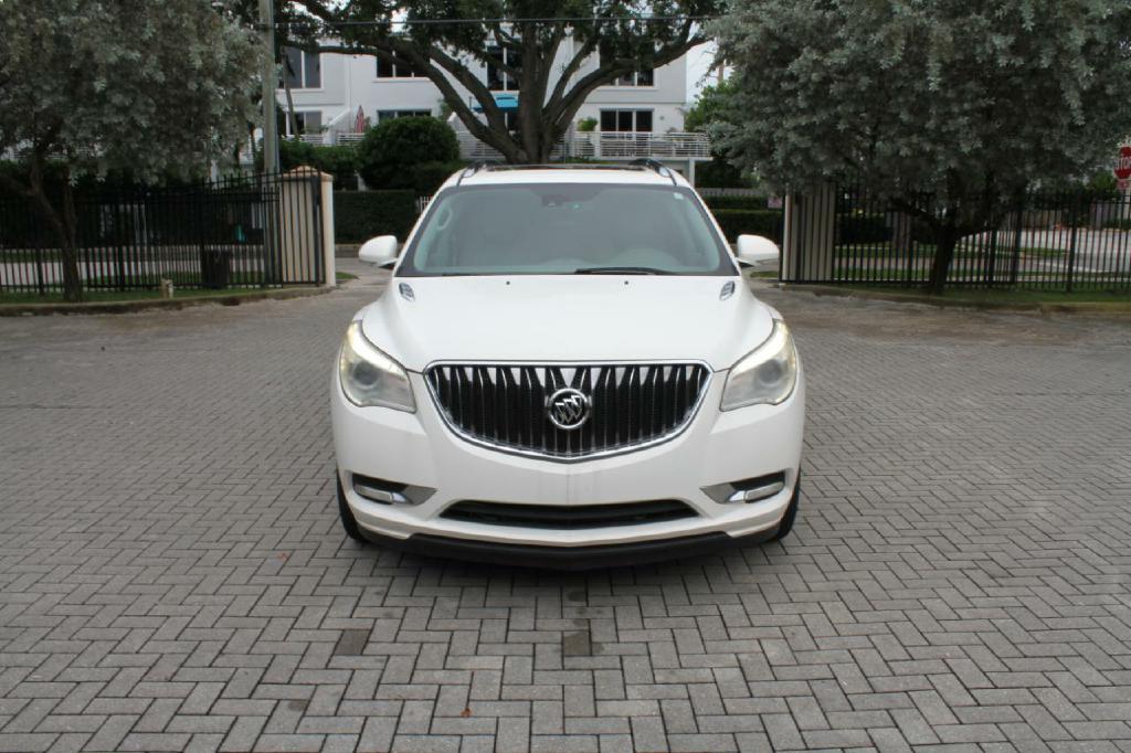 Photo 3 of this BUICK ENCLAVE