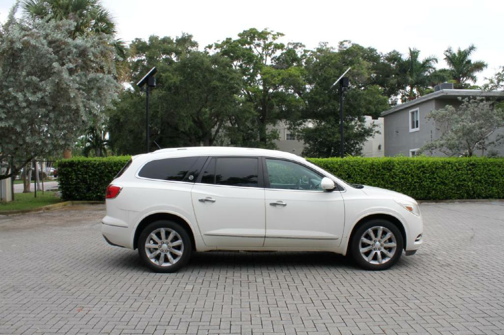 Photo 5 of this BUICK ENCLAVE