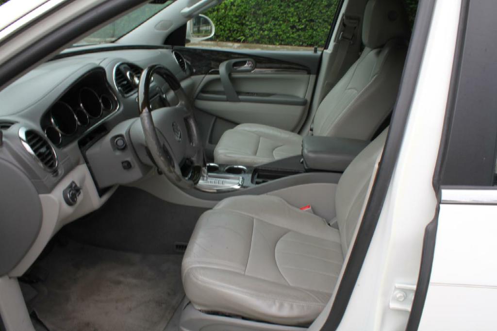 Photo 9 of this BUICK ENCLAVE