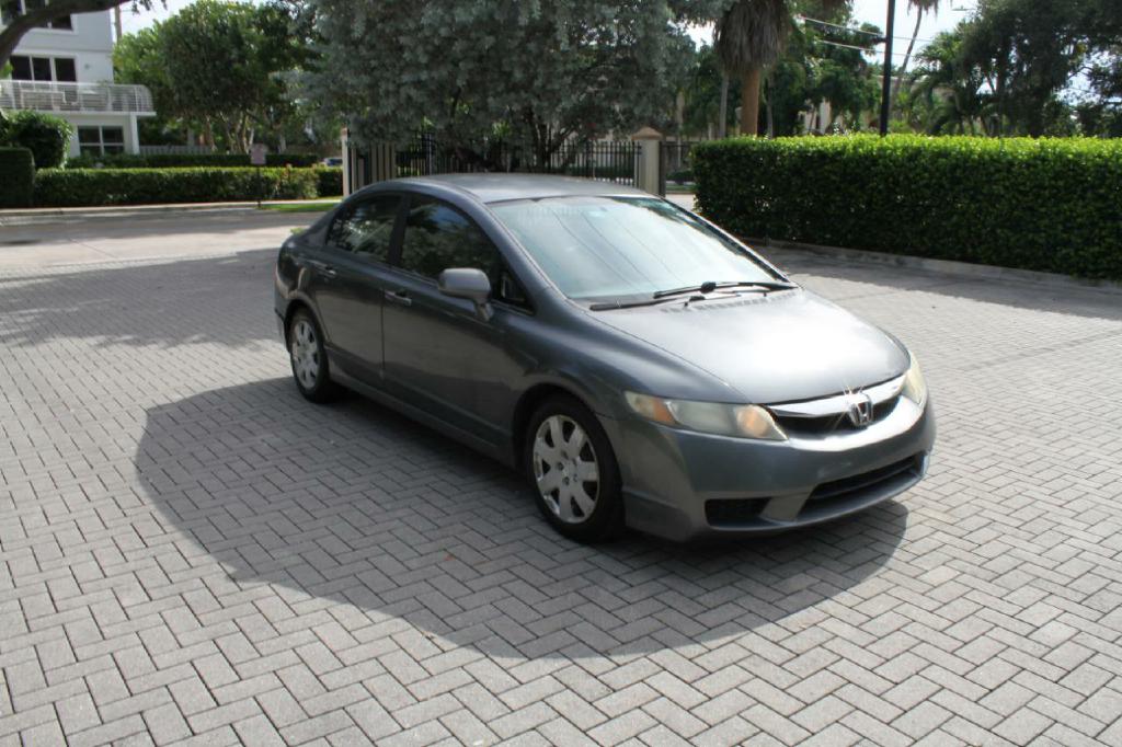 Photo 4 of this HONDA CIVIC
