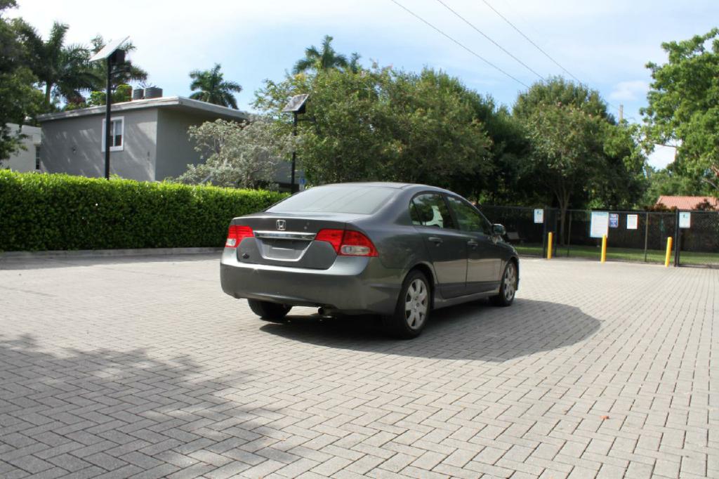 Photo 6 of this HONDA CIVIC