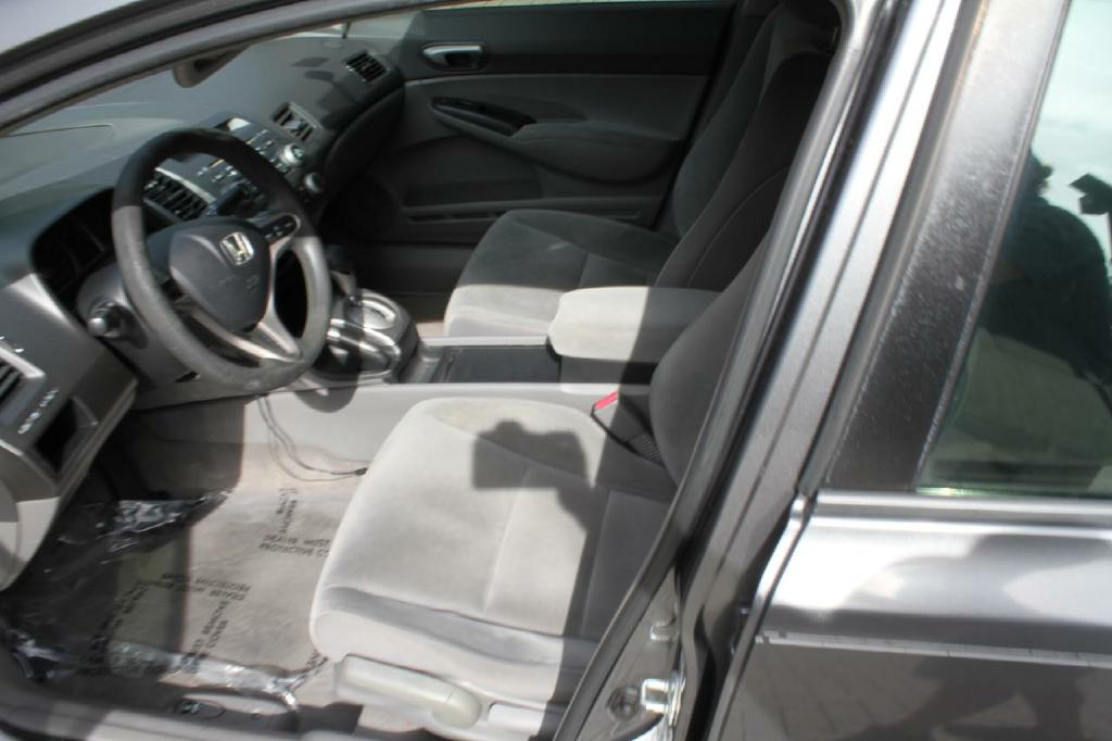 Photo 8 of this HONDA CIVIC