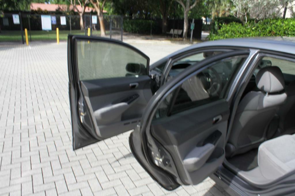 Photo 10 of this HONDA CIVIC