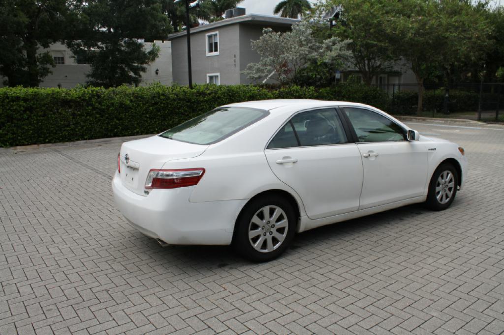 Photo 6 of this TOYOTA CAMRY HYBRID
