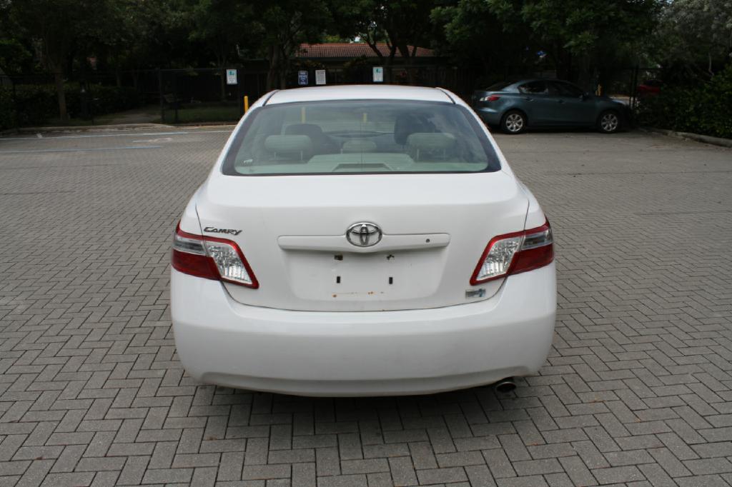 Photo 7 of this TOYOTA CAMRY HYBRID