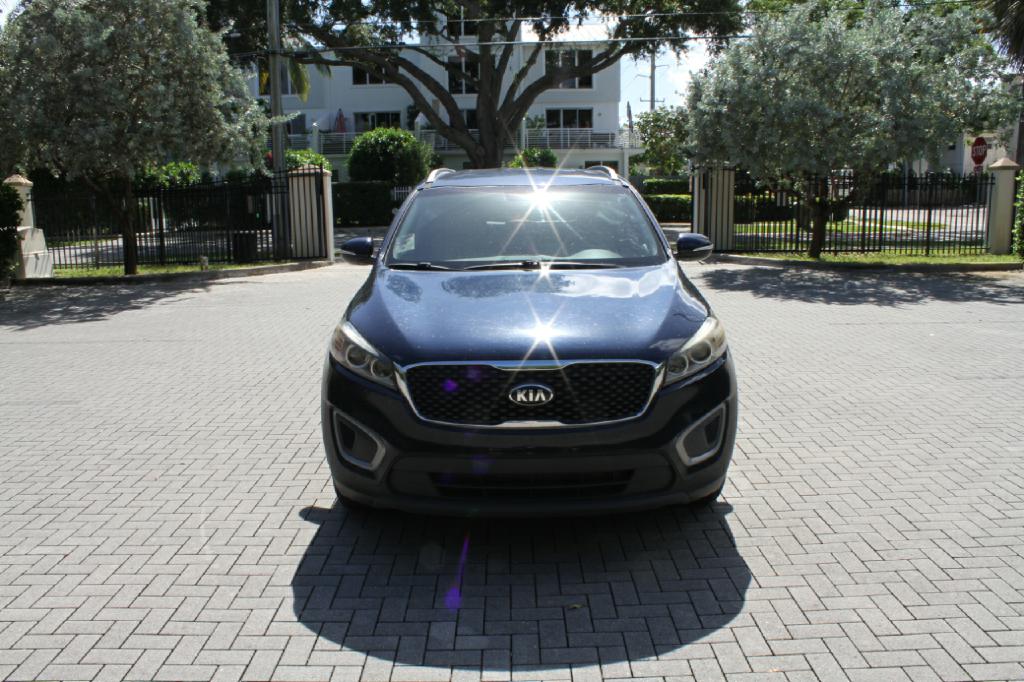 Photo 3 of this KIA SORENTO