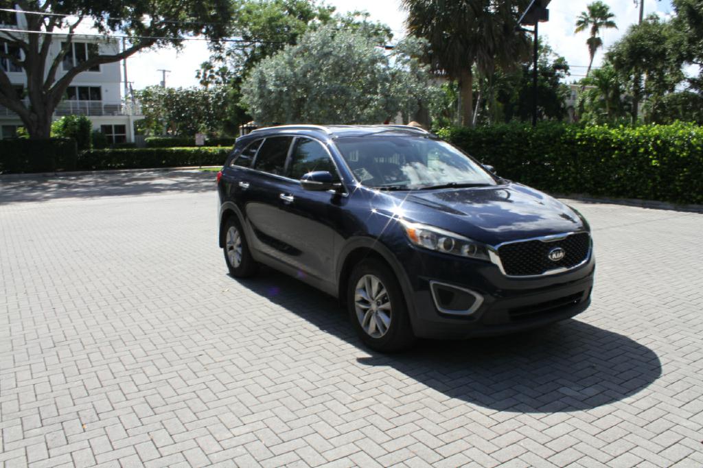 Photo 4 of this KIA SORENTO