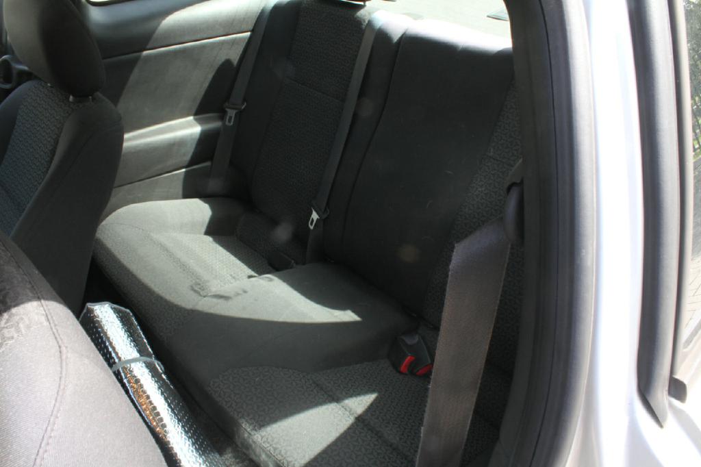 Photo 11 of this PONTIAC G5