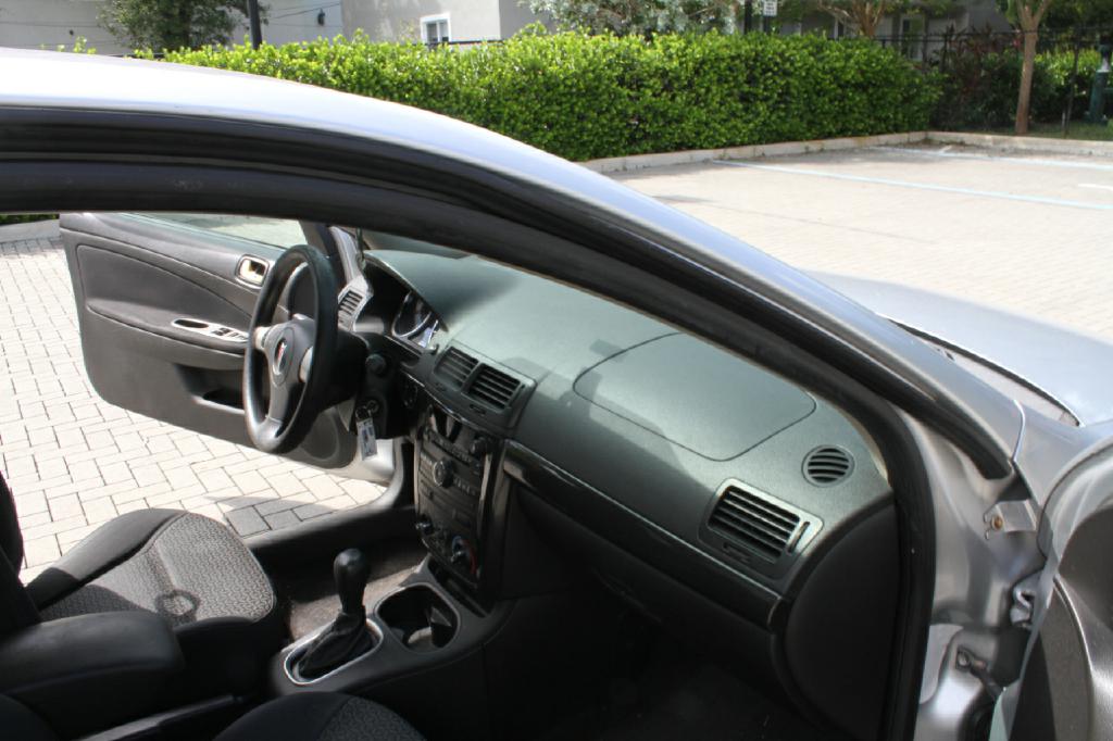 Photo 13 of this PONTIAC G5