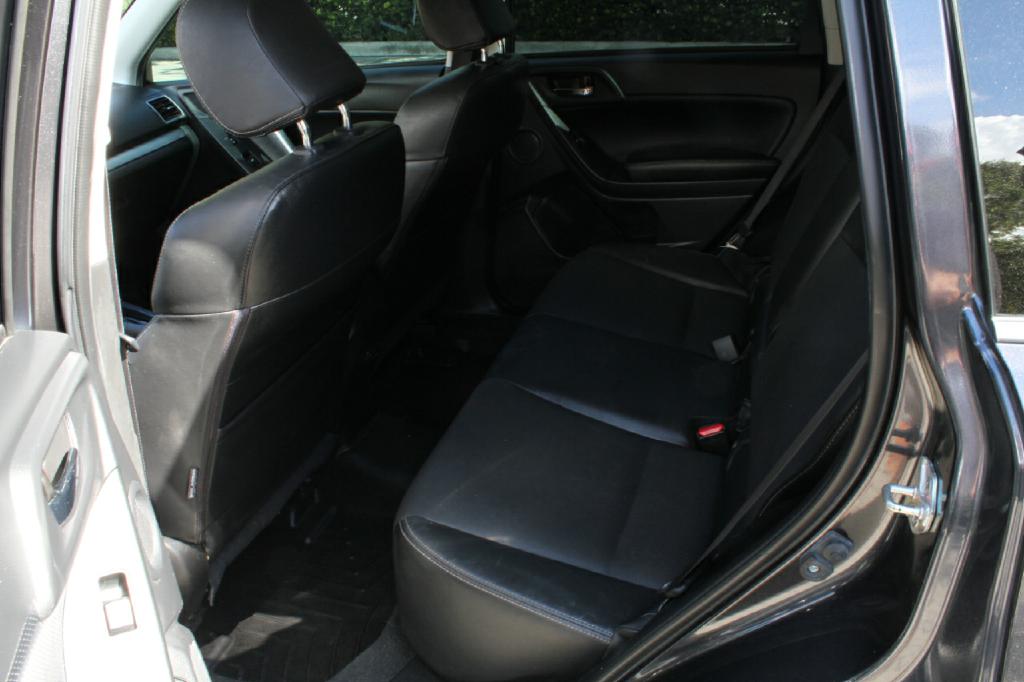 Photo 10 of this SUBARU FORESTER