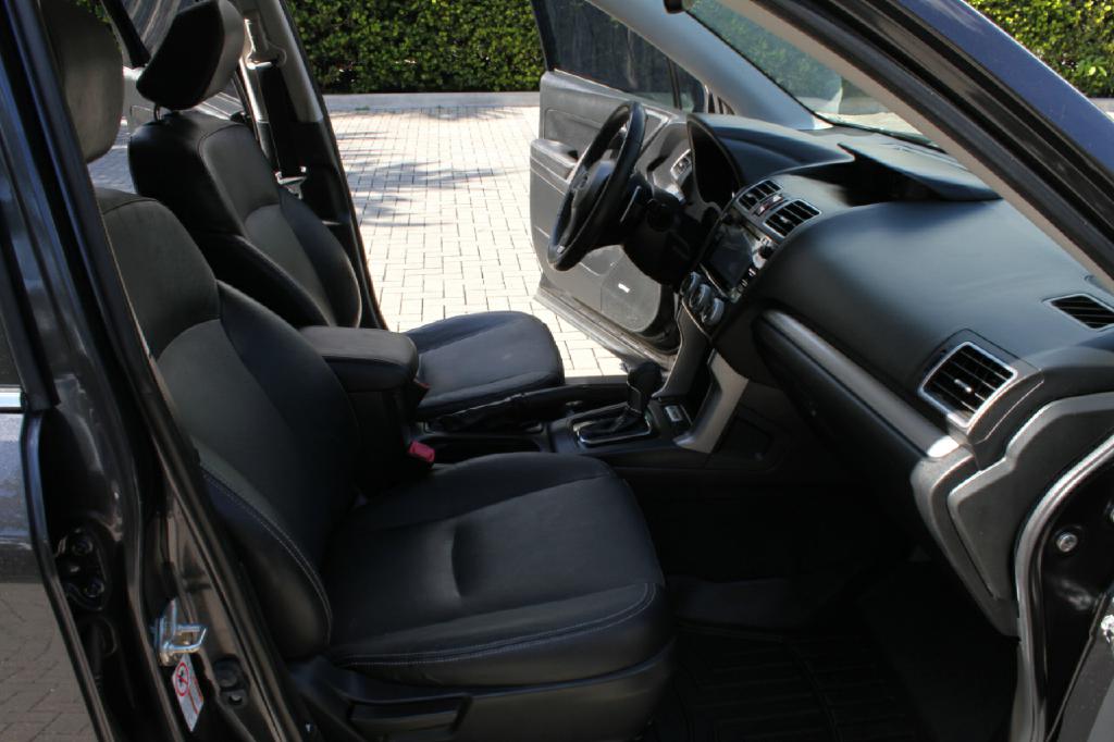 Photo 14 of this SUBARU FORESTER
