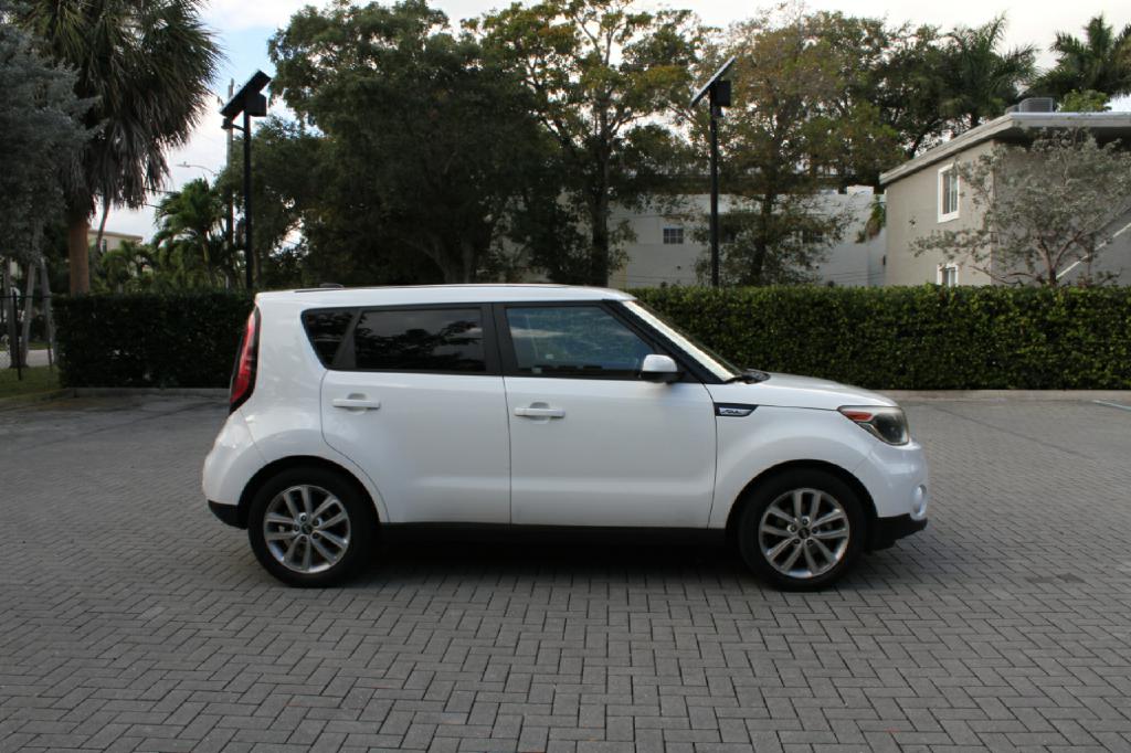 Photo 5 of this KIA SOUL