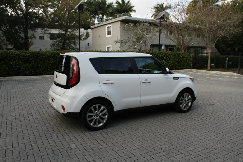 Photo 6 of this KIA SOUL