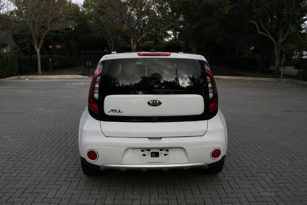 Photo 7 of this KIA SOUL
