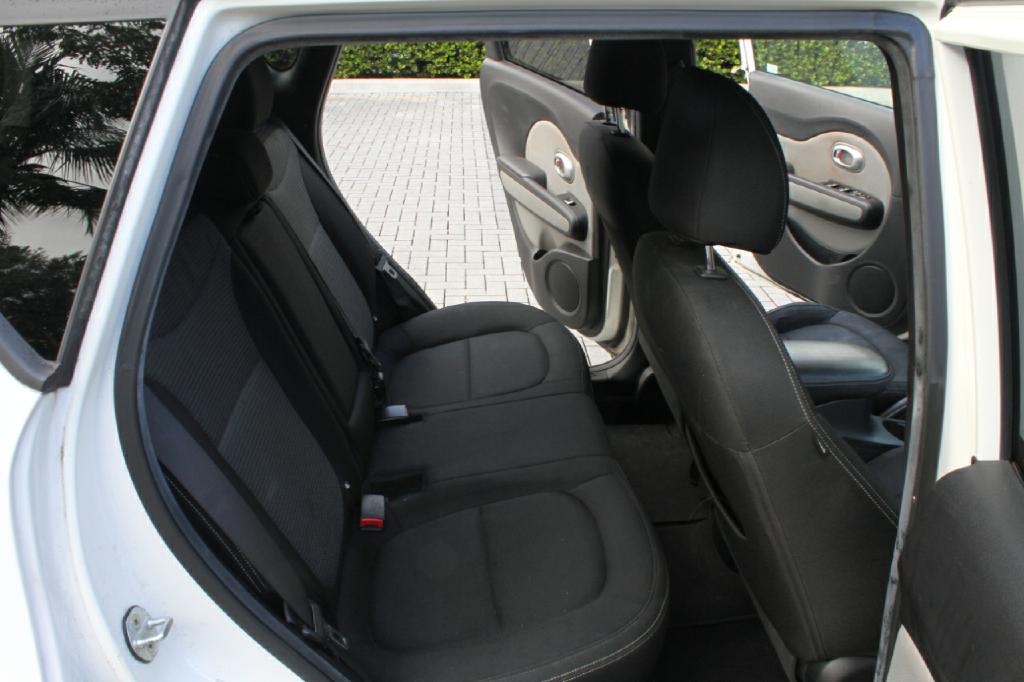 Photo 13 of this KIA SOUL