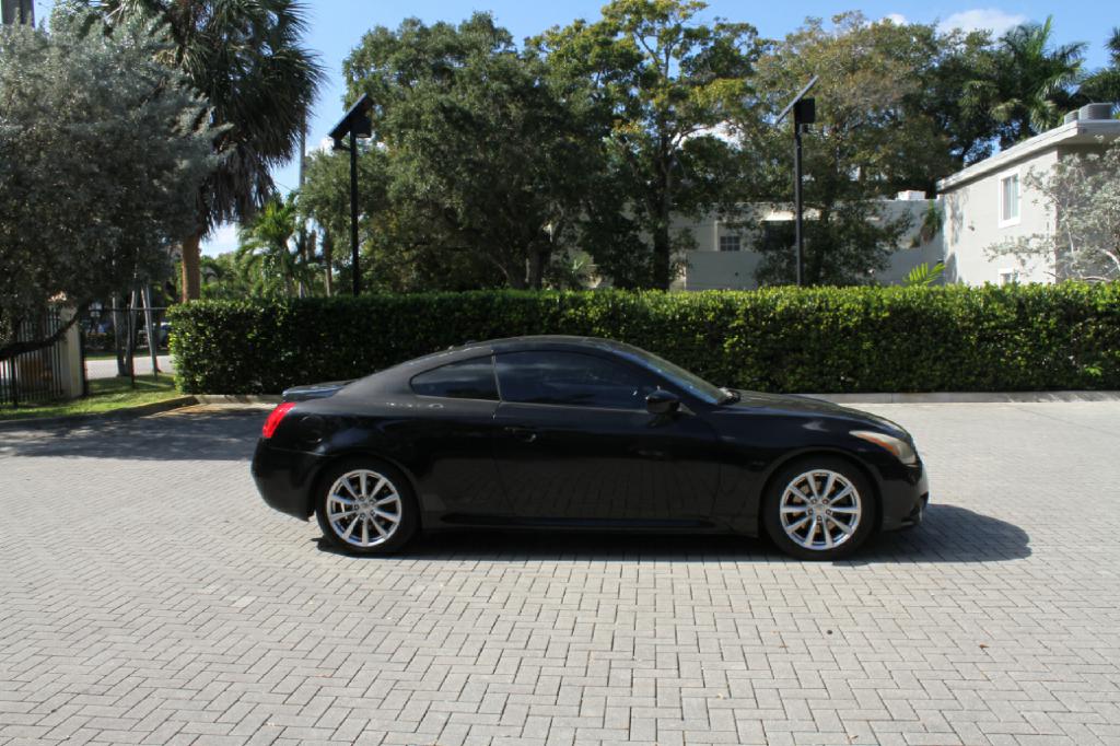 Photo 5 of this INFINITI G COUPE