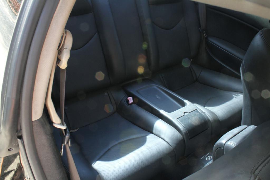 Photo 10 of this INFINITI G COUPE