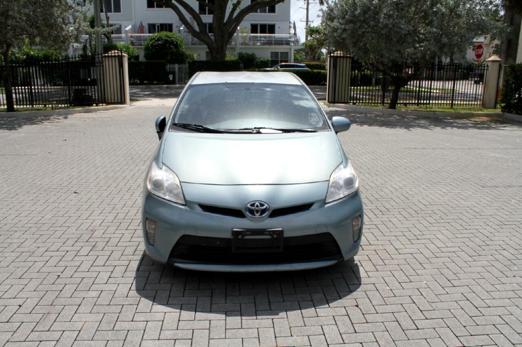 Photo 3 of this TOYOTA PRIUS