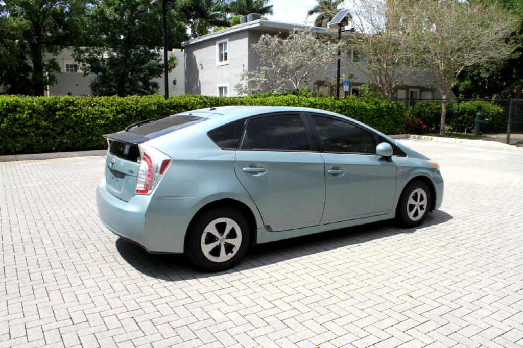Photo 6 of this TOYOTA PRIUS