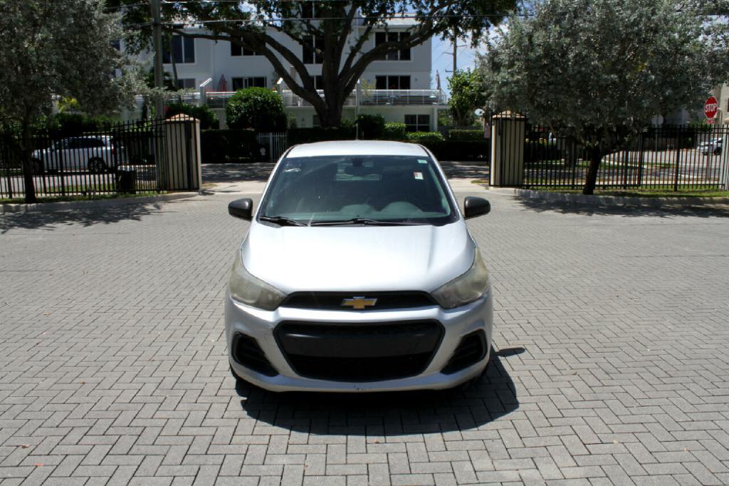 Photo 3 of this CHEVROLET SPARK