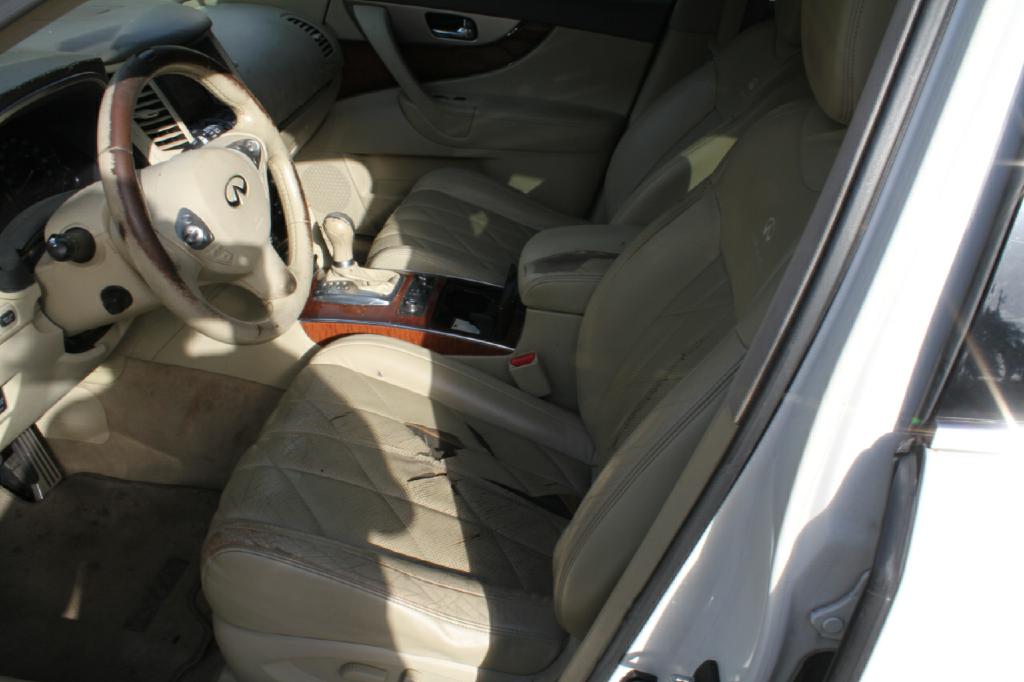 Photo 9 of this INFINITI FX