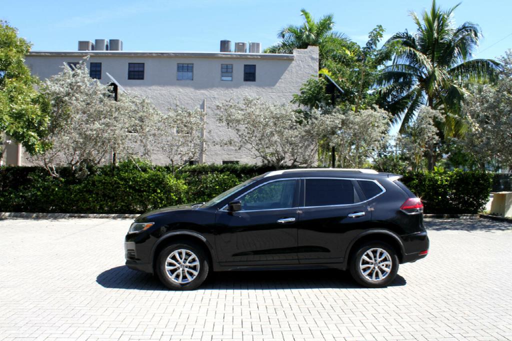 Photo 2 of this NISSAN ROGUE