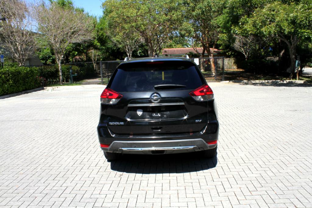 Photo 6 of this NISSAN ROGUE