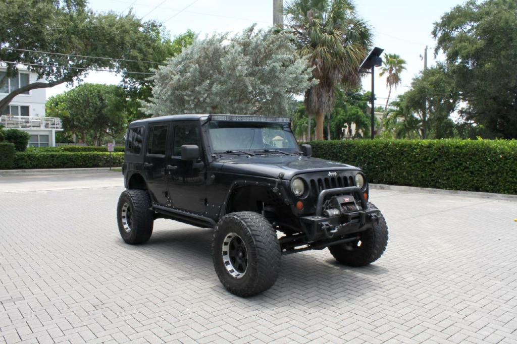 Photo 4 of this JEEP WRANGLER