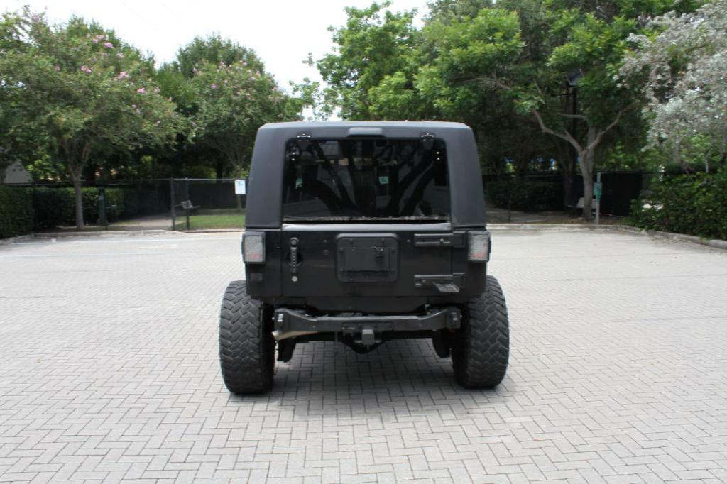 Photo 7 of this JEEP WRANGLER