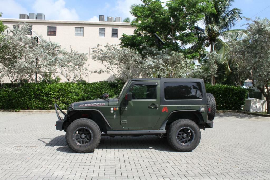 Photo 2 of this JEEP WRANGLER