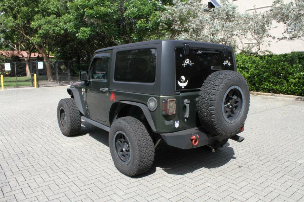 Photo 8 of this JEEP WRANGLER