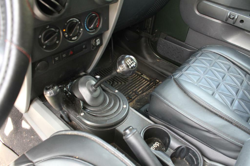 Photo 10 of this JEEP WRANGLER