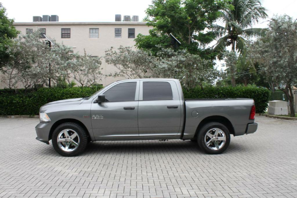 Photo 2 of this RAM 1500