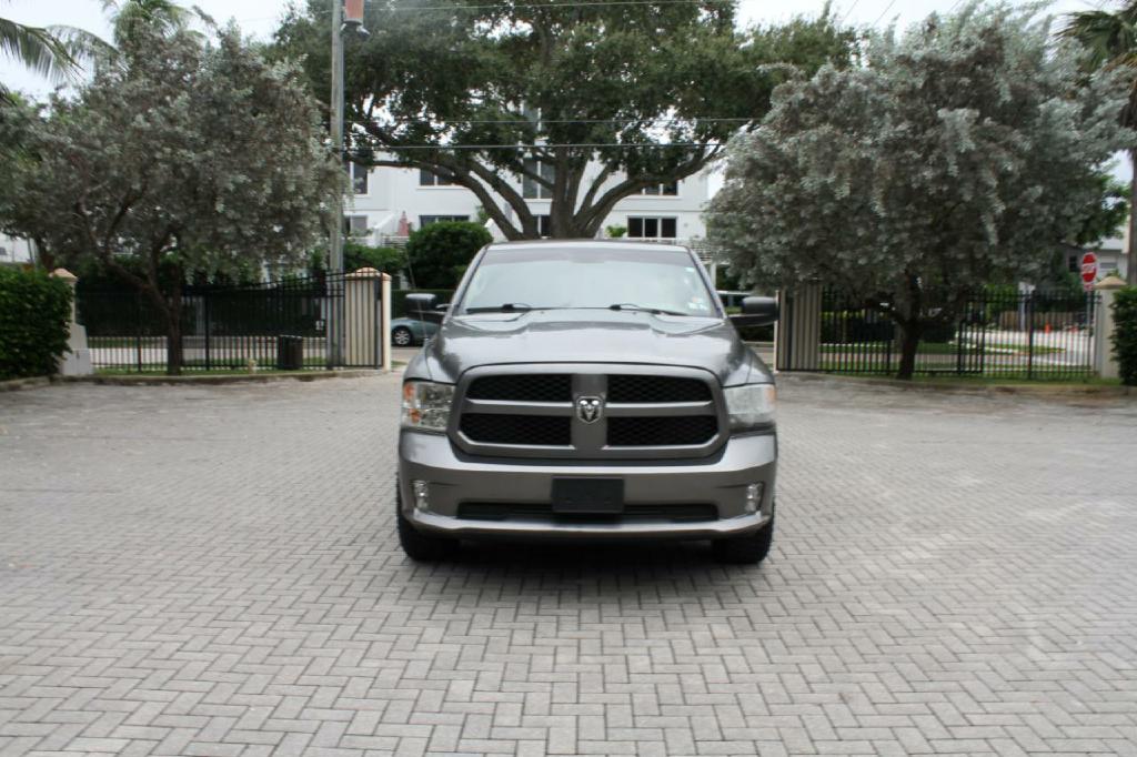Photo 3 of this RAM 1500