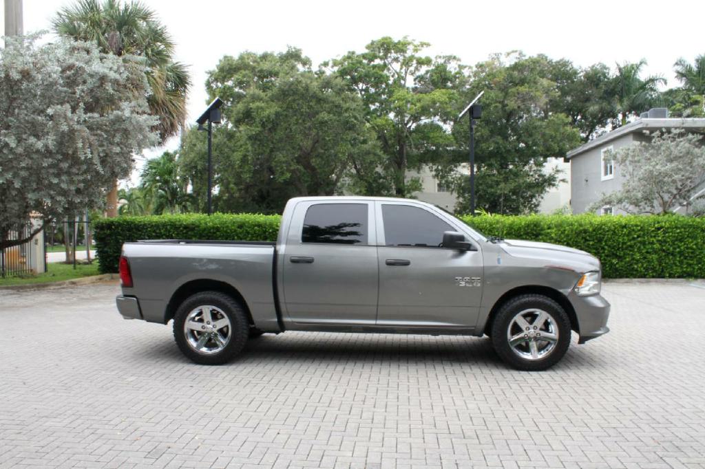 Photo 5 of this RAM 1500